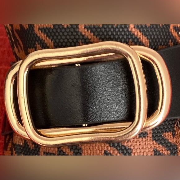 NY AND COMPANY.. WOMENS Brown Houndstooth Loafers with Gold Buckle - Picture 16 of 16